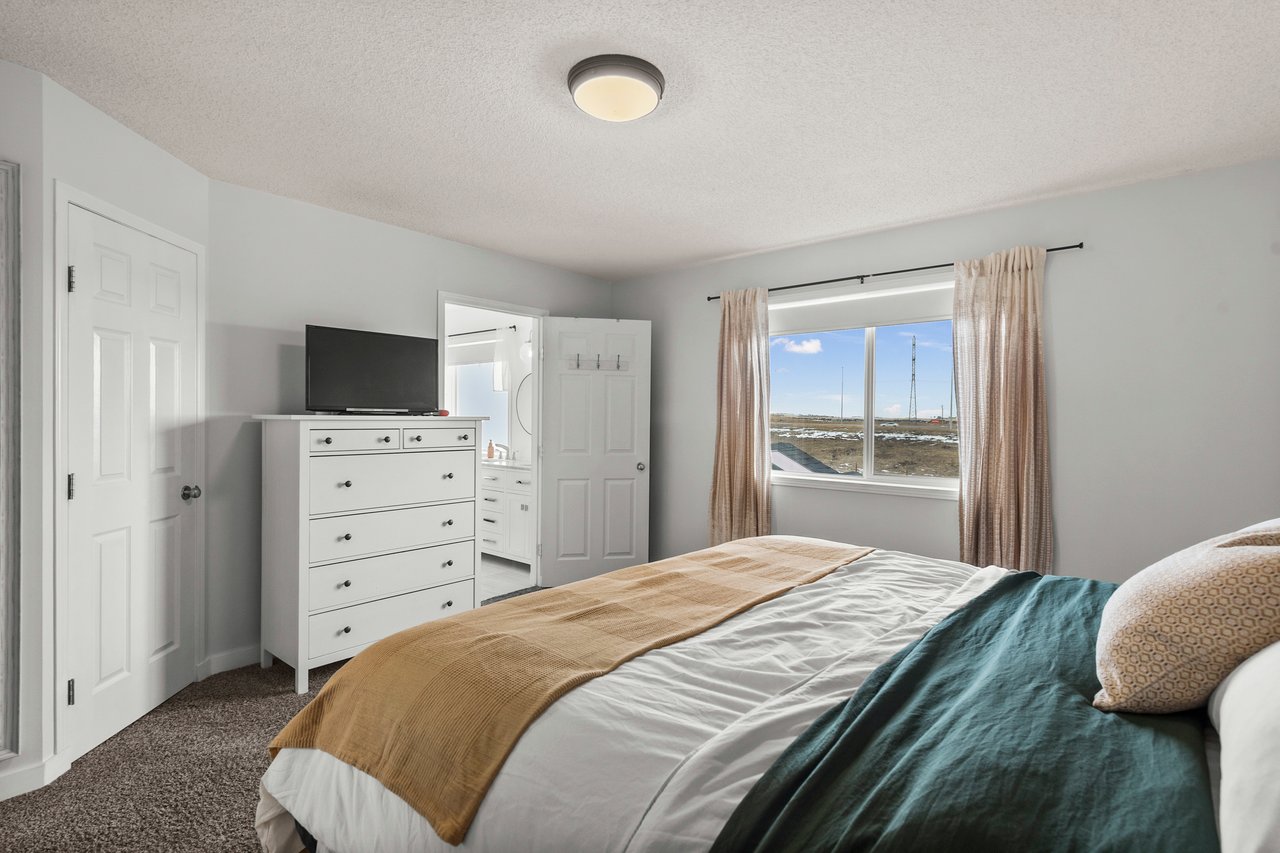 218 Coville Circle NE