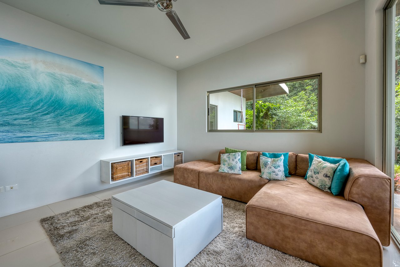 Costa Rican Villa with Whales Tail Views