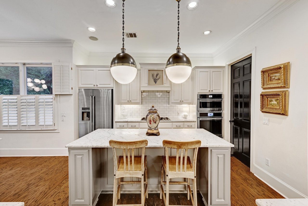 2100 Rue De St. Germaine