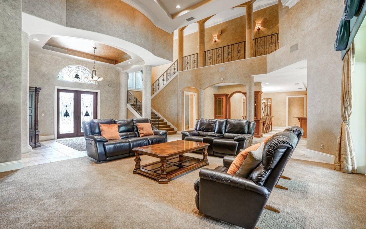 9611 Monteverdi Way