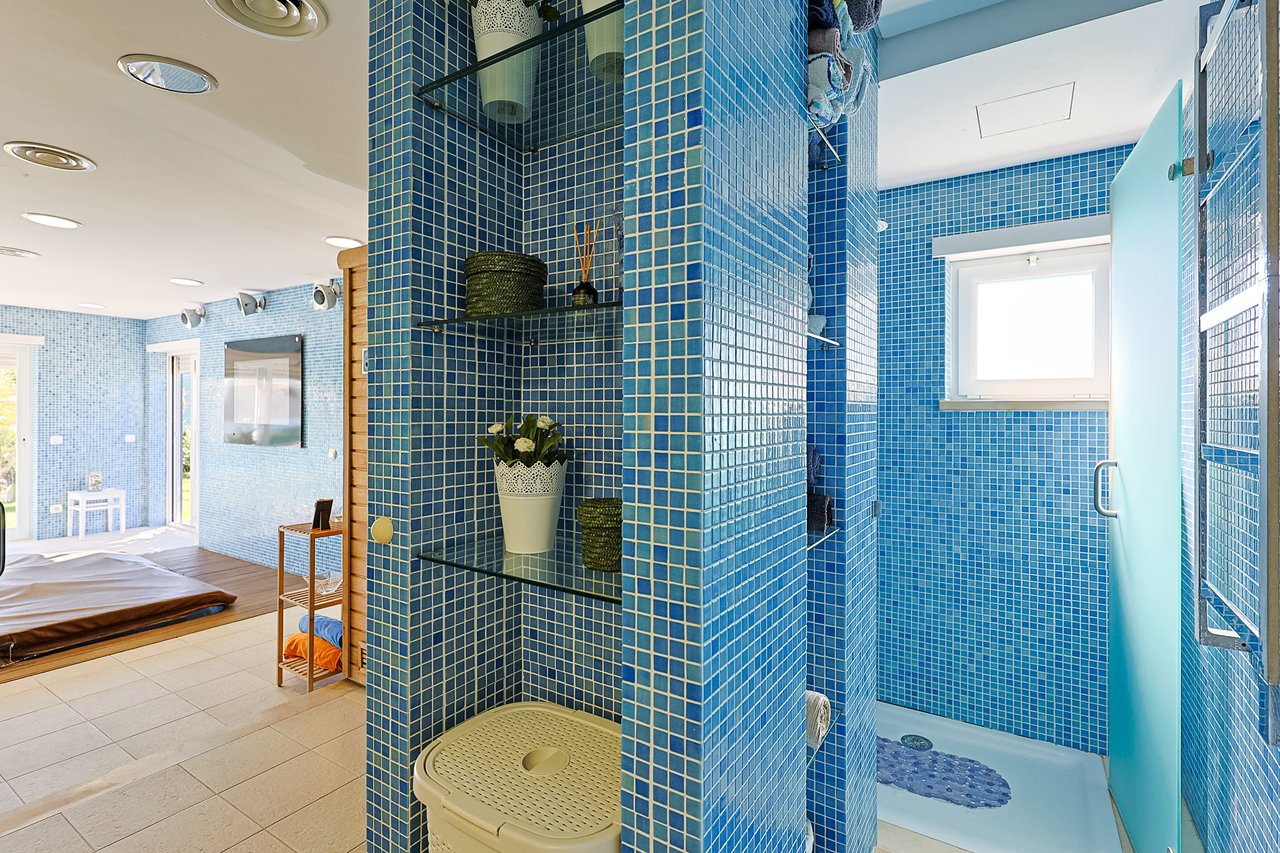 Exclusive 4,000 m² Estate in Azeitão with Tennis Court, Spa & Approved Development Project