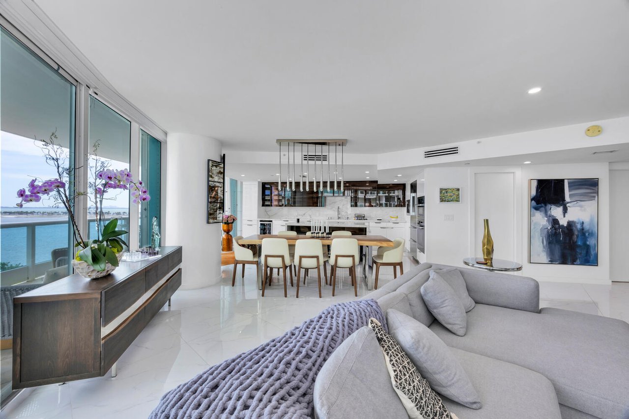 Bristol Towers Unit #801 Closes at $2,075,000