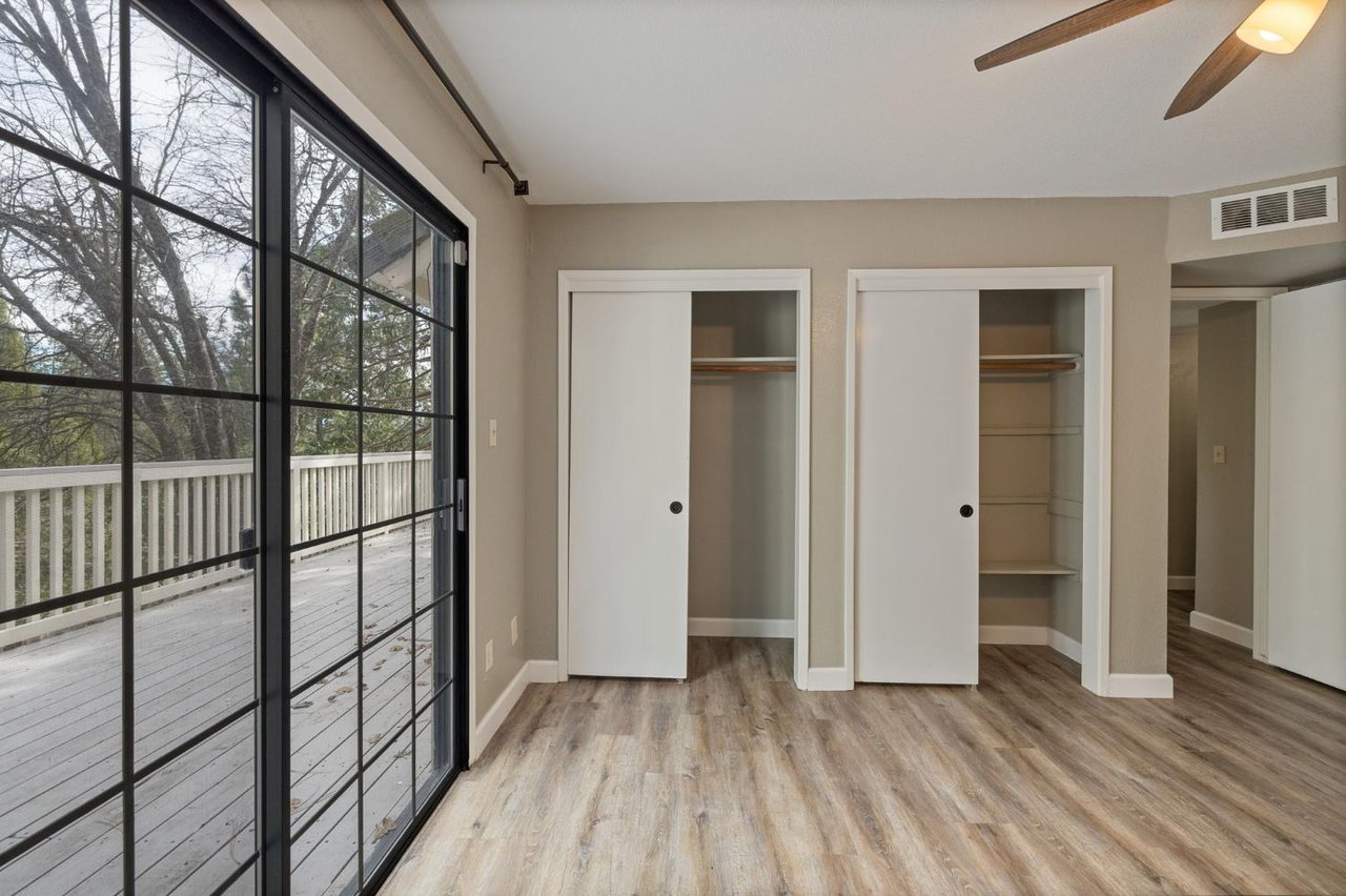 50850 Smoke Tree Trl, 
