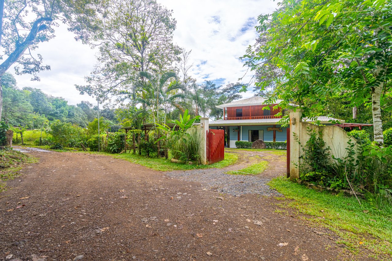 Creekside Harmony Villa | 4 Bedrooms • 3.5 Bathrooms • Private Pool • Surrounded by Nature