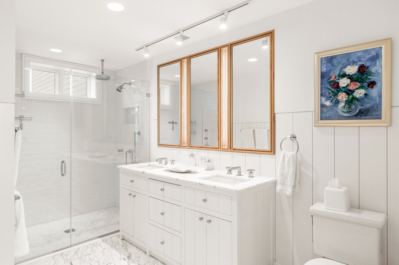 21 West Water Street, Residence 2F