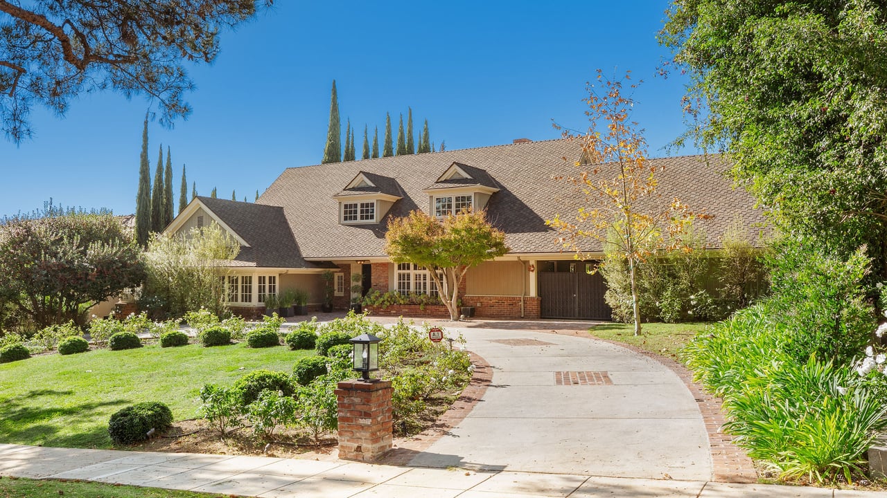 723 N Sierra Dr, Beverly Hills