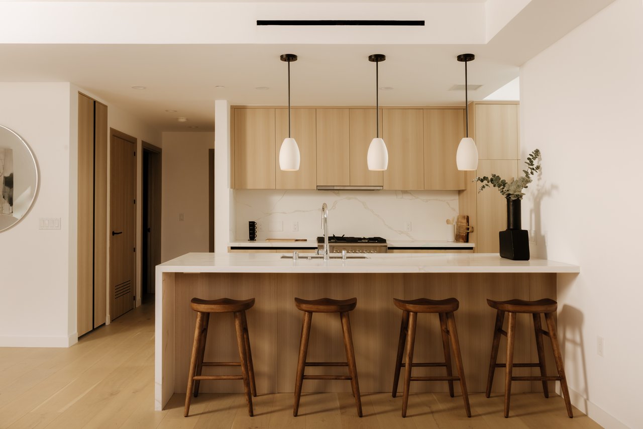 2919 Waverly Dr Unit: 106