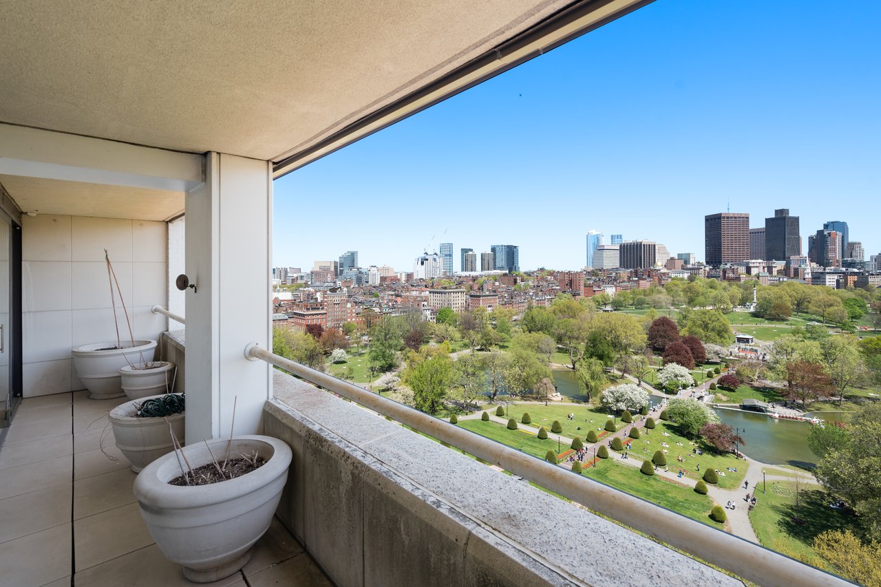 The Carlton House 16BCD