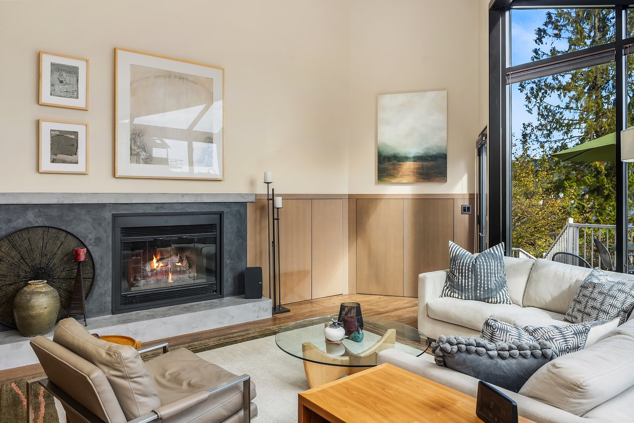2604 W Lake Sammamish Pkwy NE