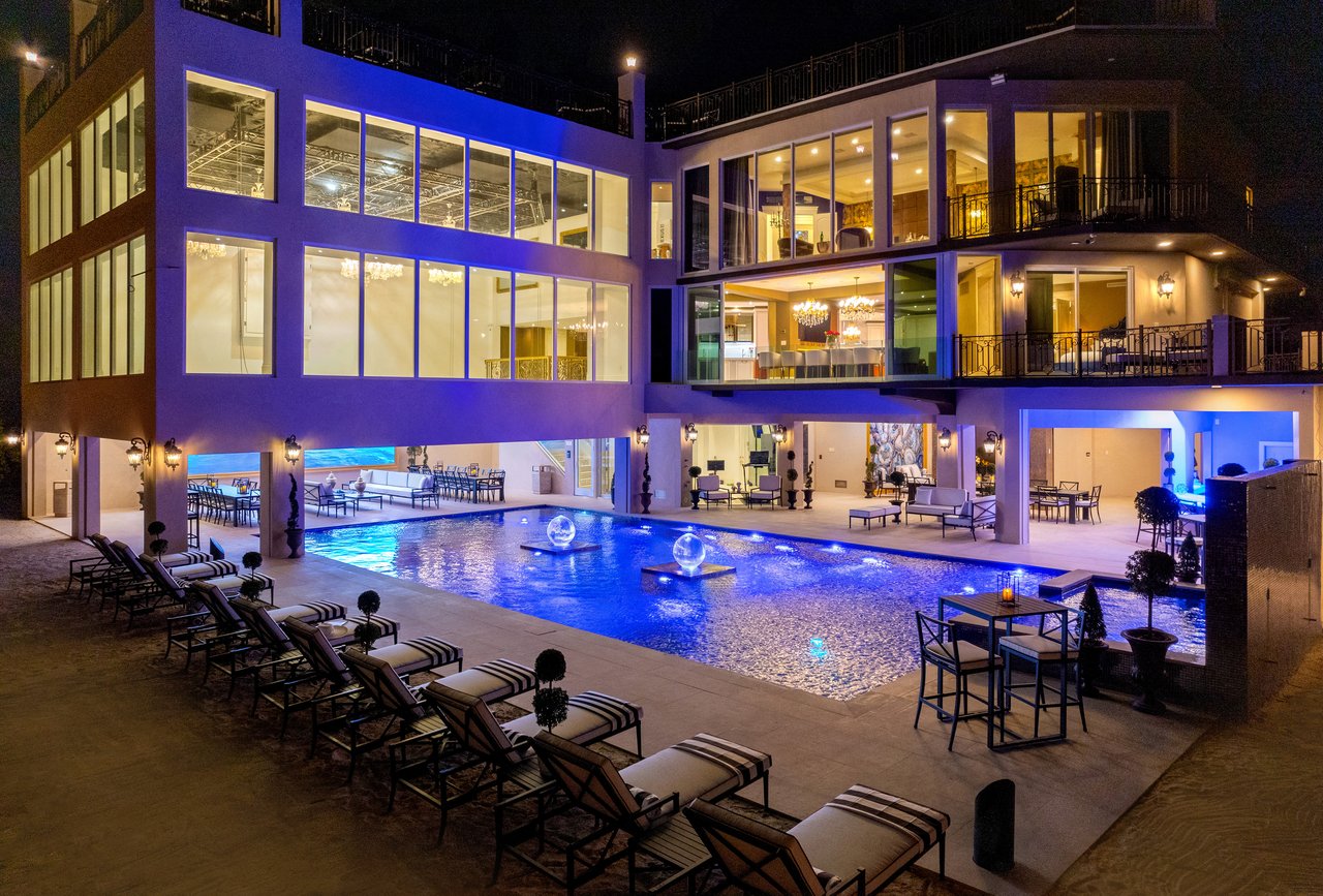 Chateau On The Ocean