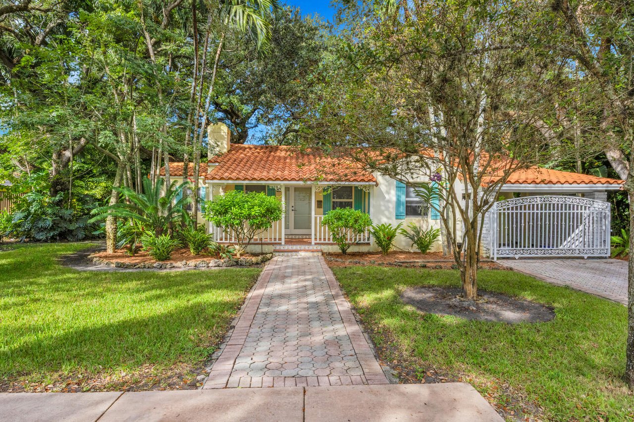 The Oak Haven - The Perfect Coral Gables Home
