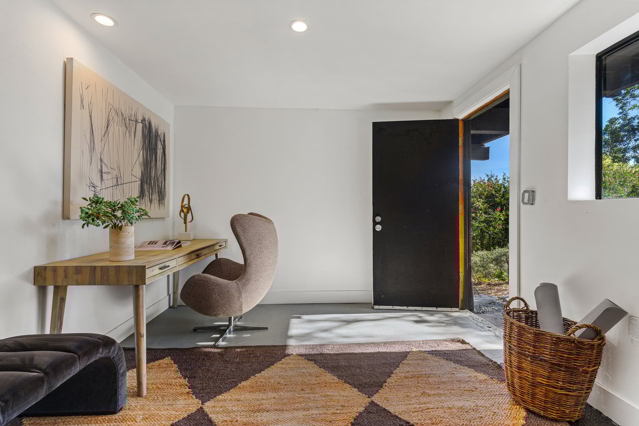 Gated View Residence on the Water