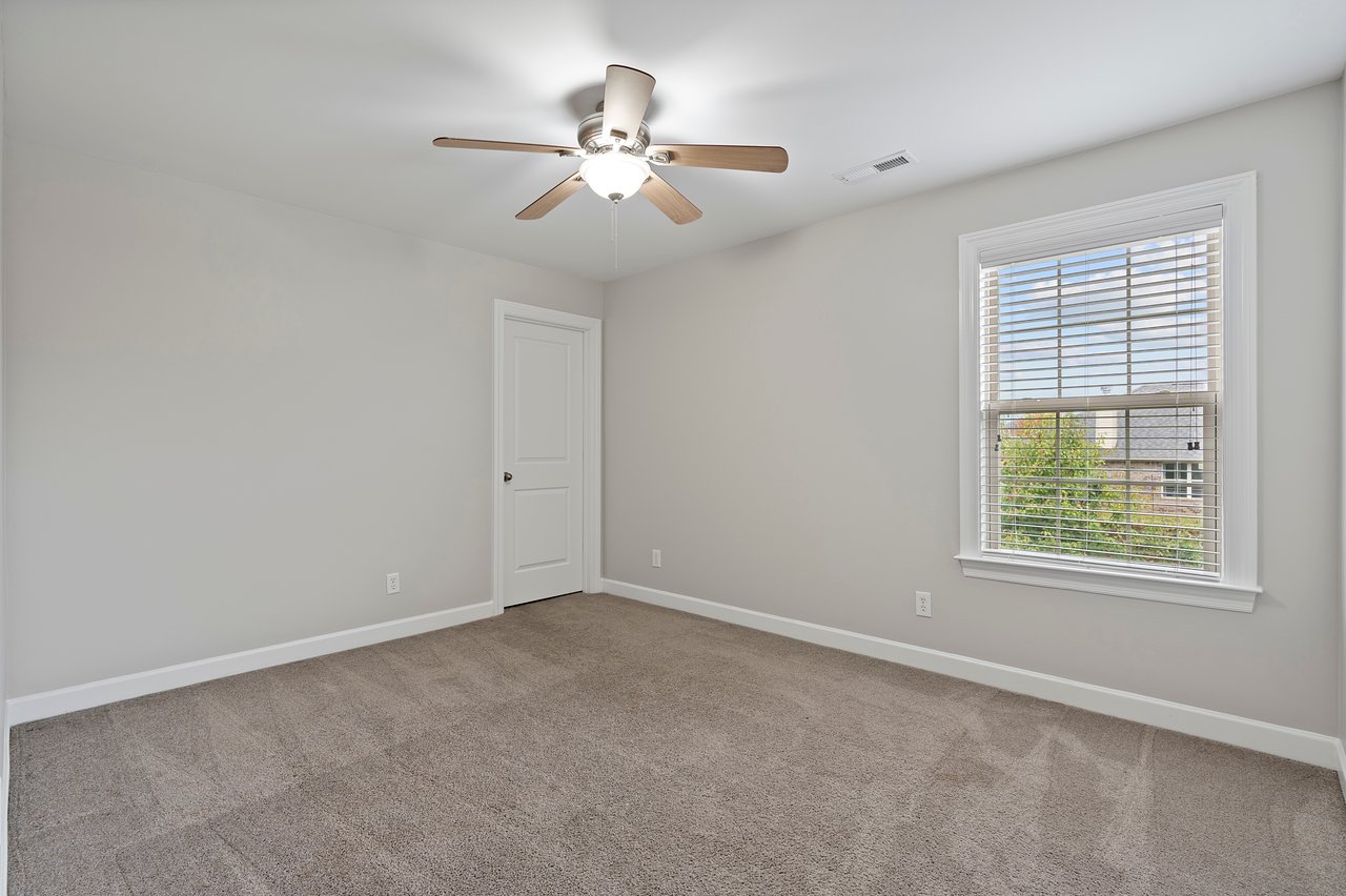 Spacious 5-Bedroom Luxury Retreat