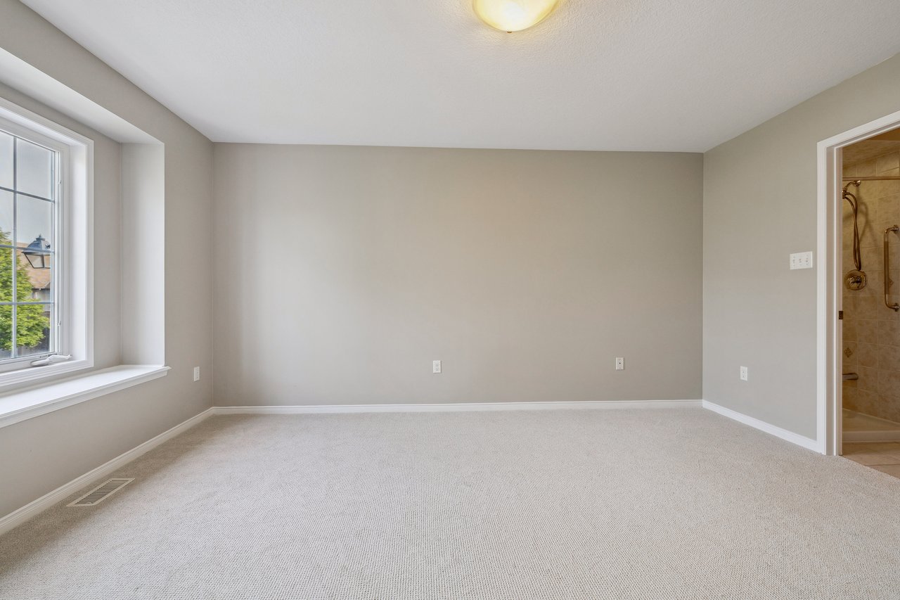 Freehold Townhouse on Quiet Court