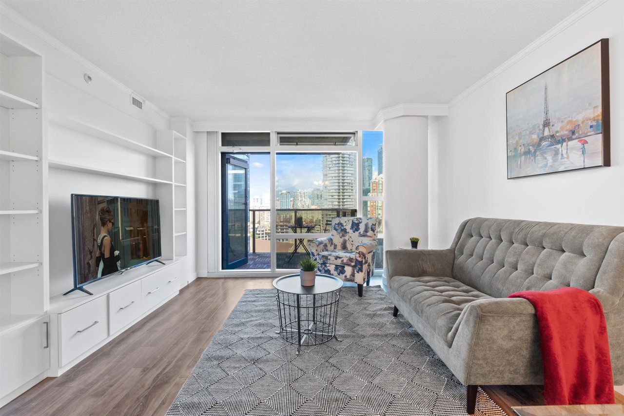 1050 Burrard St, #1807