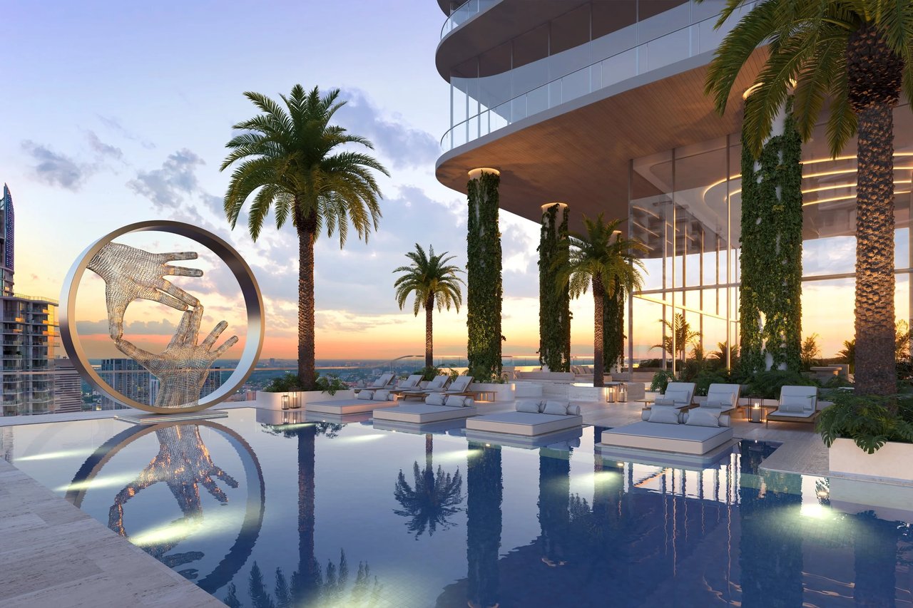 December 2025 | Naftali Group Obtains $465 Million in Construction Funding for JEM Private Residences at Miami Worldcenter