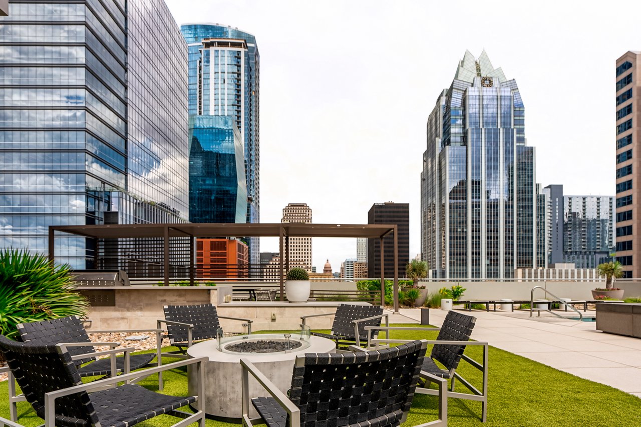 200 Congress Ave, Unit 21D