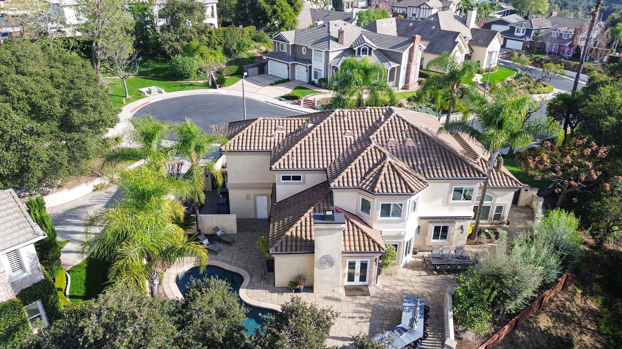 7179 Las Brisas