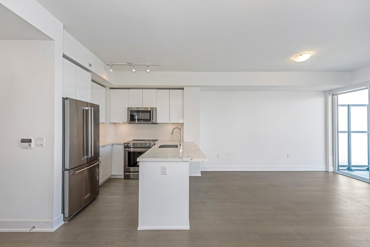30 Shore Breeze Drive Unit: 5708