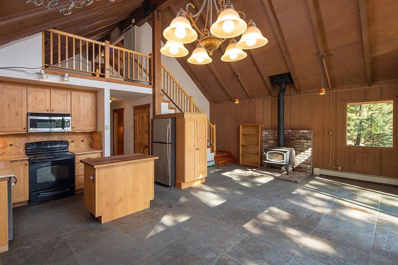 11017 Jacobs Ct