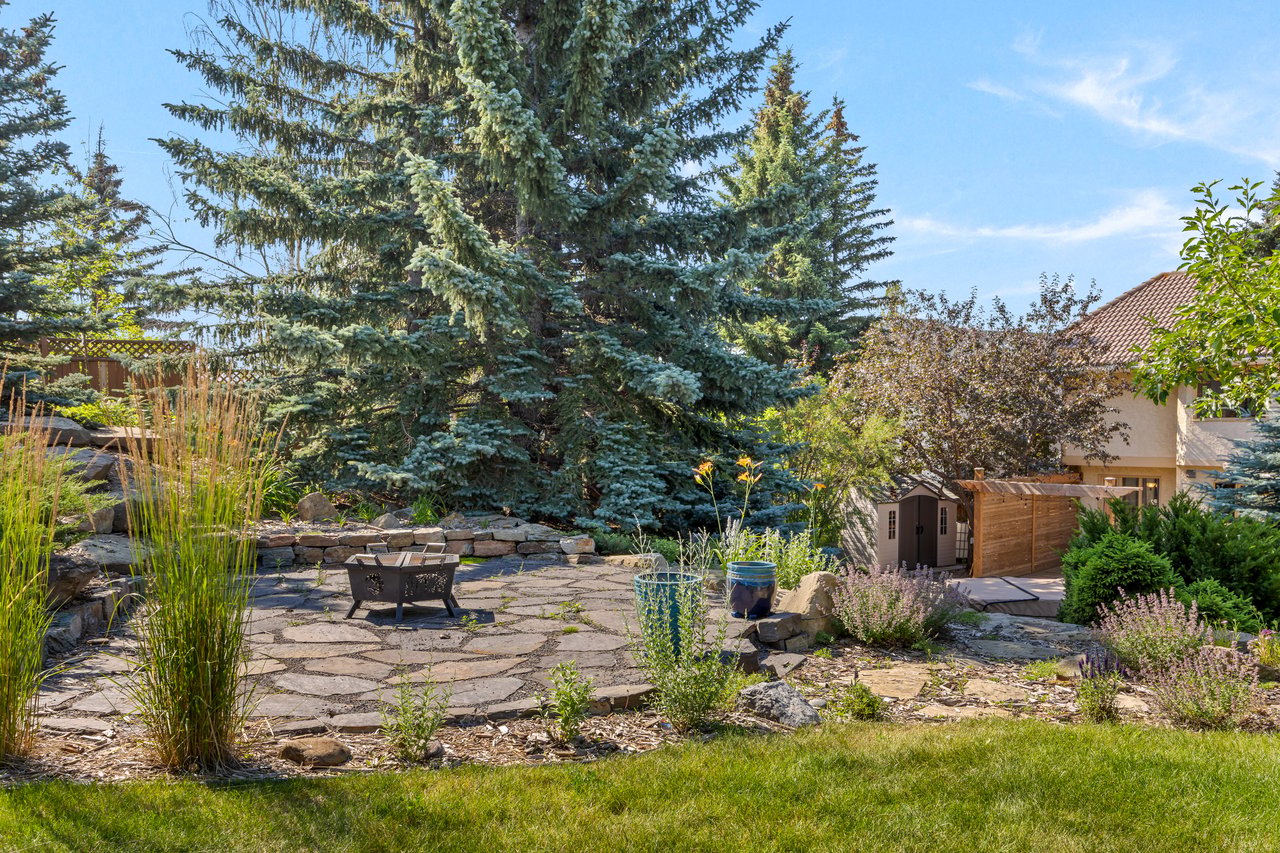 138 Scimitar Bay NW