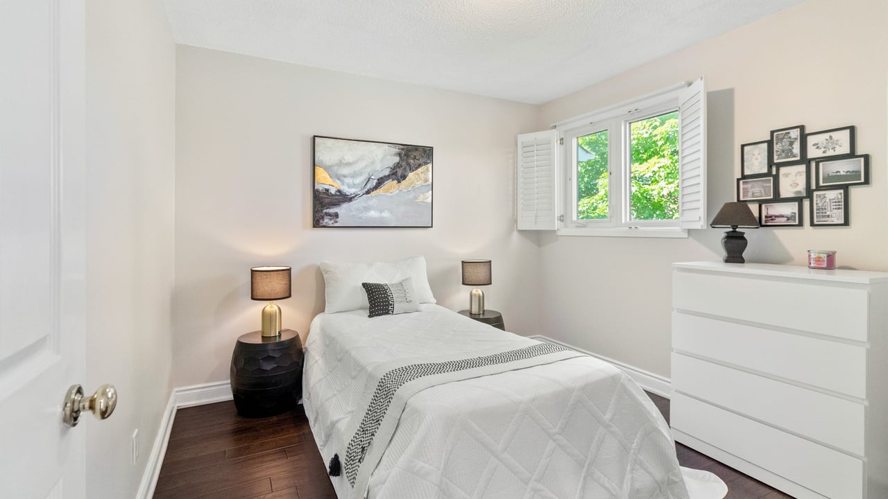 149 Roseborough Crescent