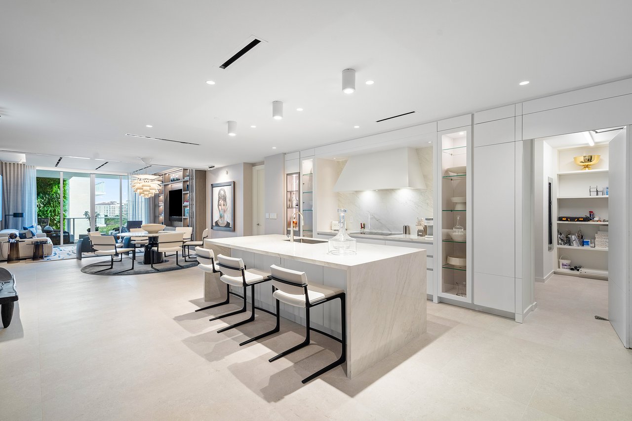 200 SE Mizner Blvd #809