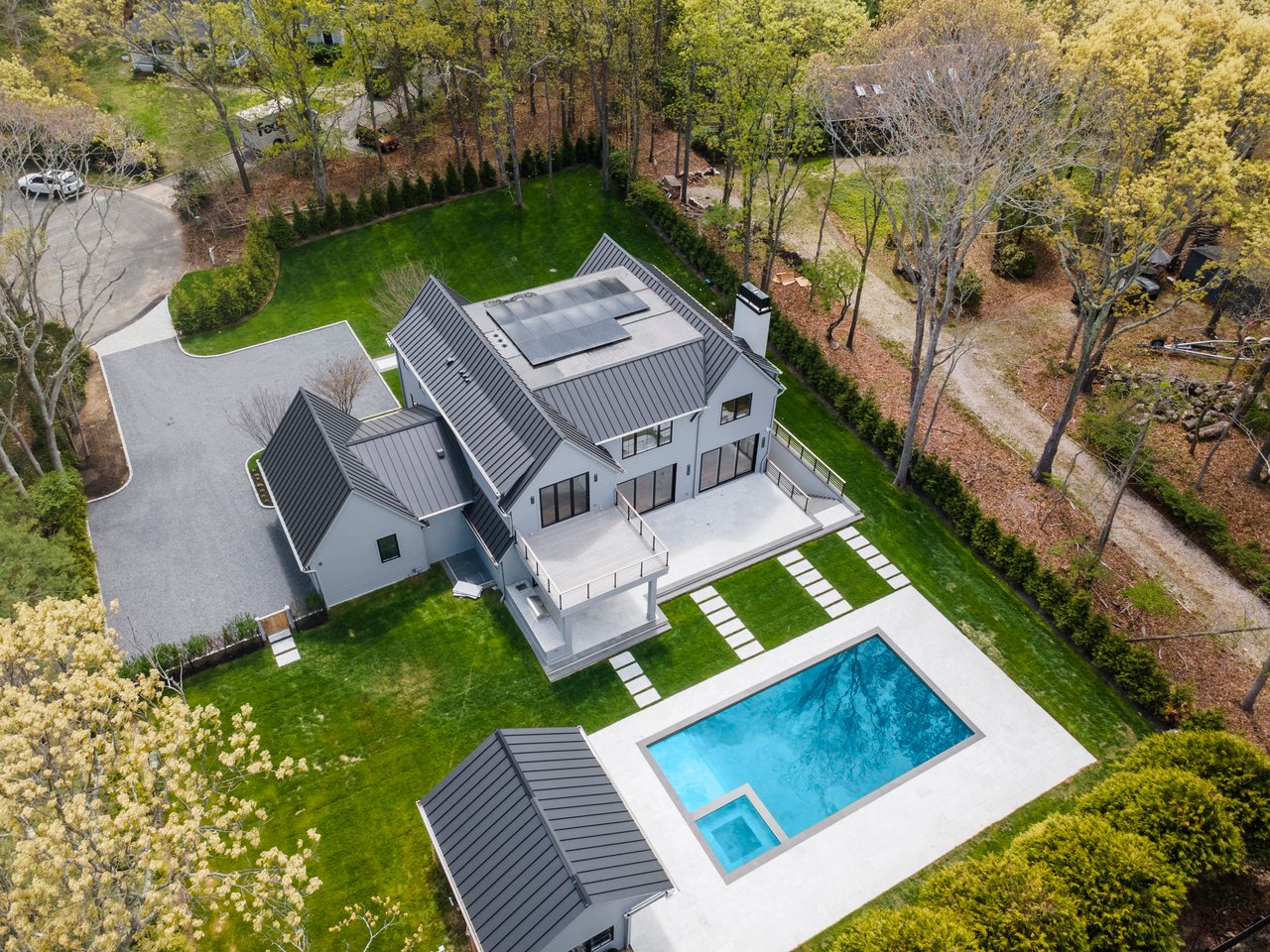 8 Ashwood Ct