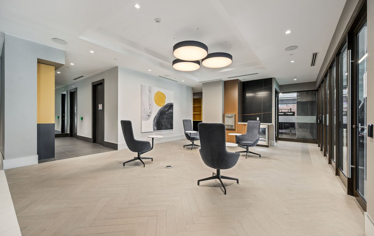 2550 Simcoe Street N 219