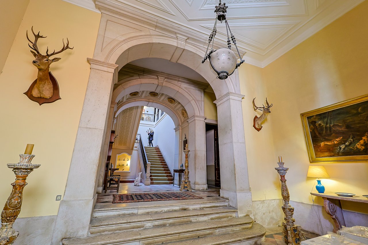 Quinta do Relógio: Historic 19th-Century Waterfront Palacete in Paço de Arcos, Oeiras