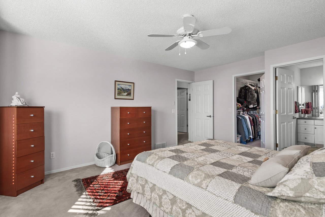 180 Valley Ridge Heights NW