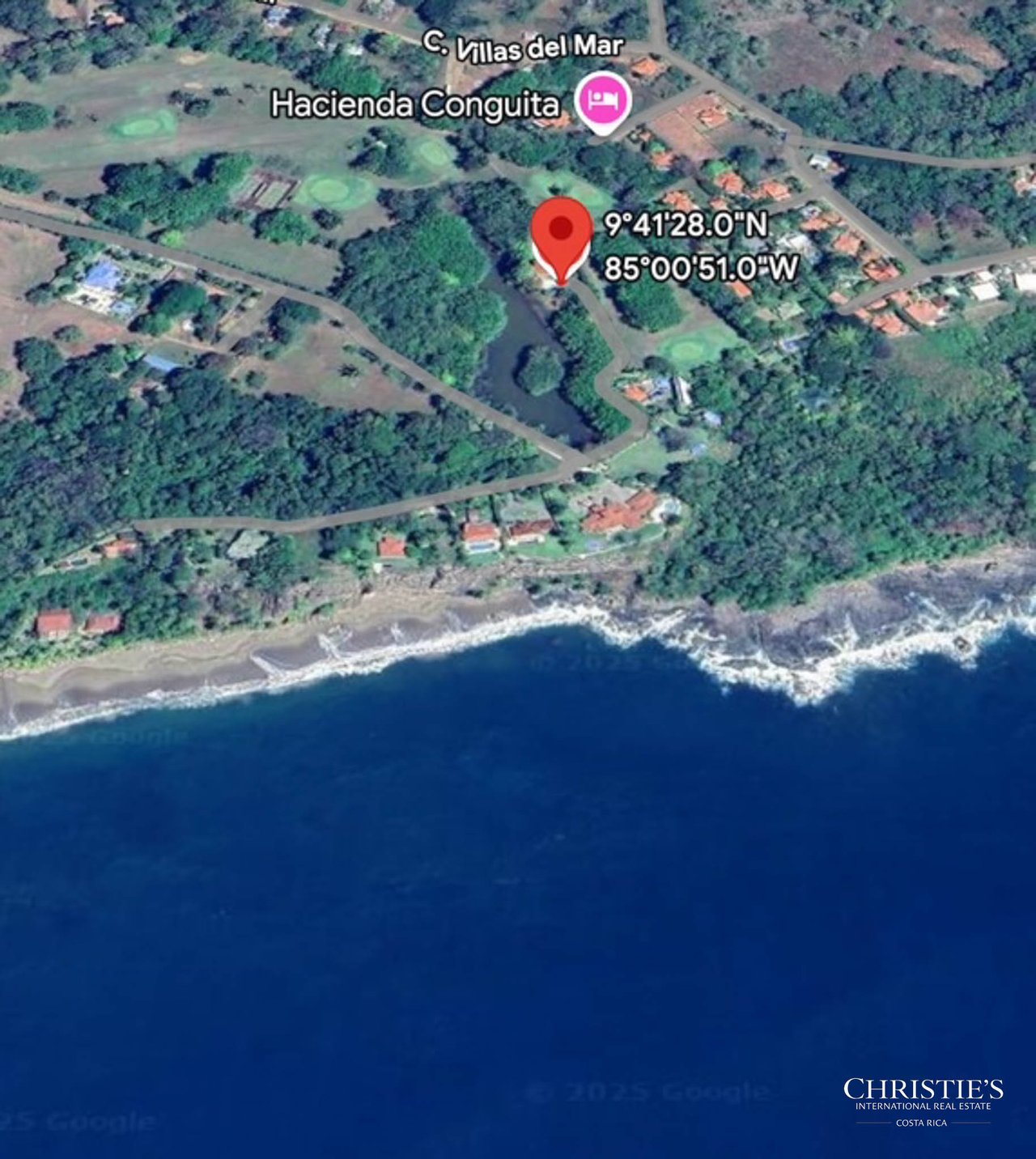 Tambor Cottage on the Pond