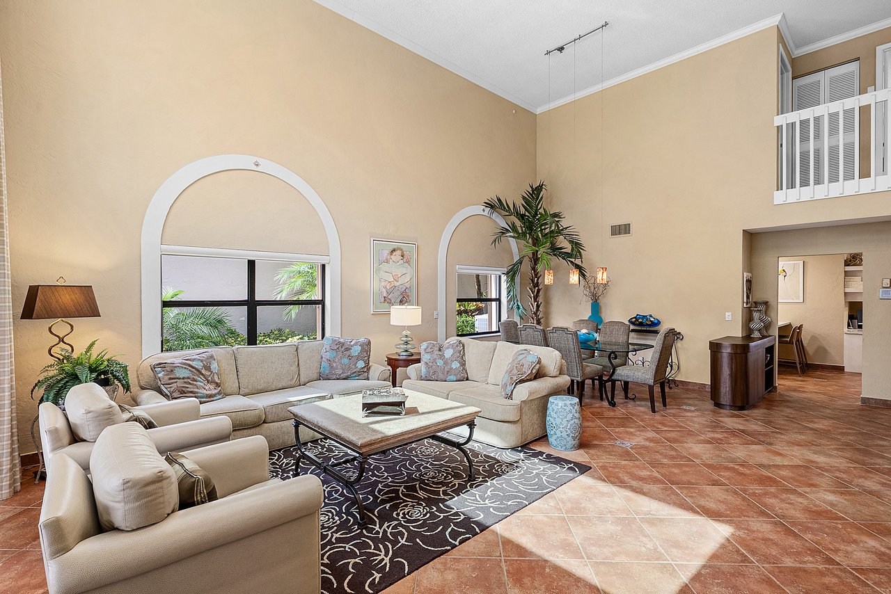 5068 Via De Amalfi Drive