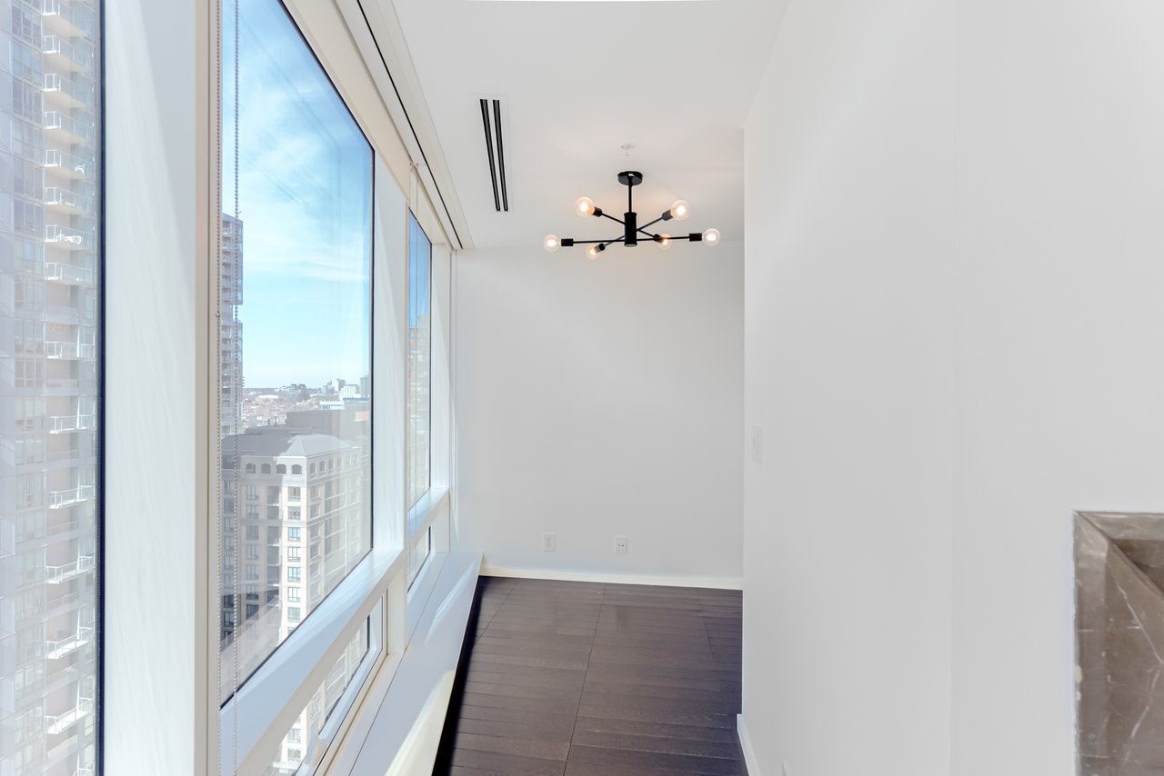 Suite 2001- 180 University Avenue