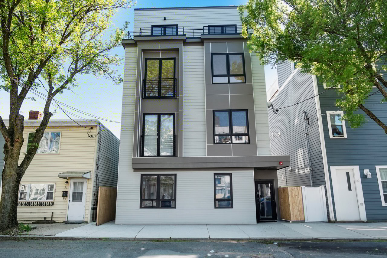 25 Everett Street East Boston