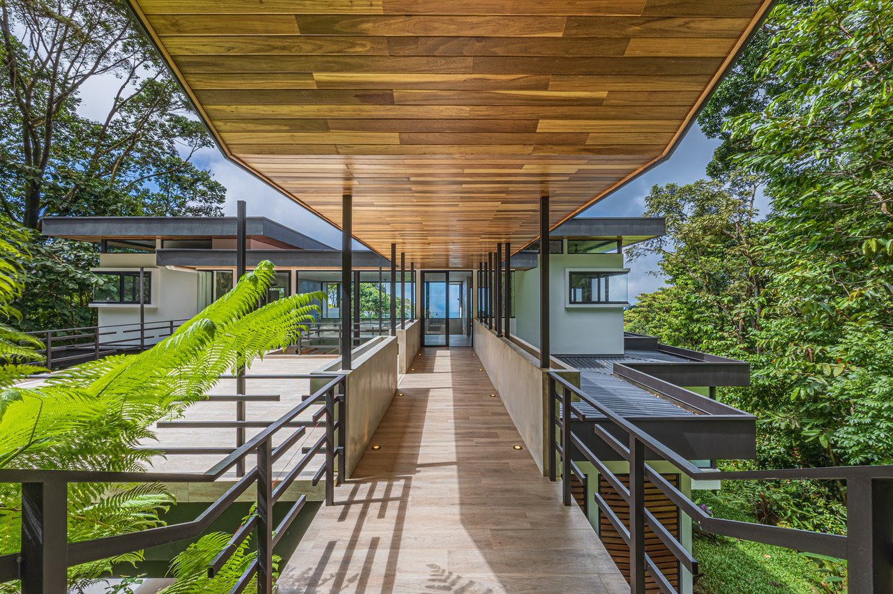 Casa Koules – Architectural 5-Bedroom Oceanview Estate in Prestigious Costa Verde Estates