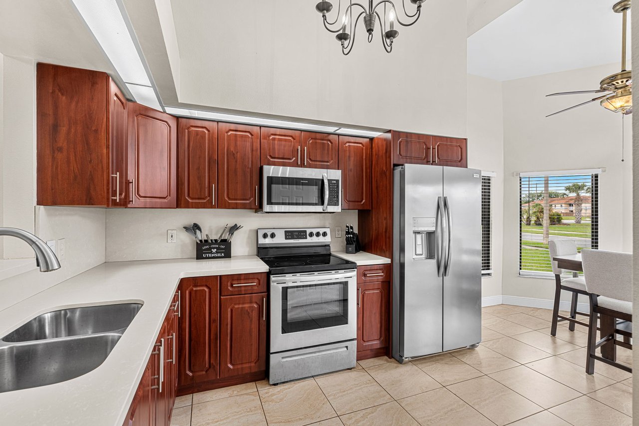 806 VERMONT WOODS LANE