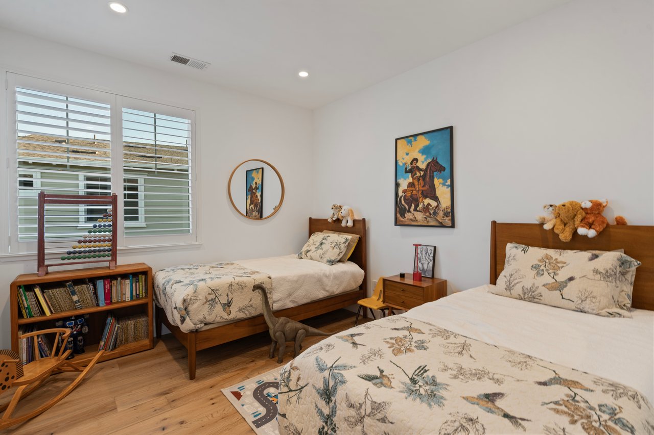 Family-friendly bedroom with ample closet and functional layout