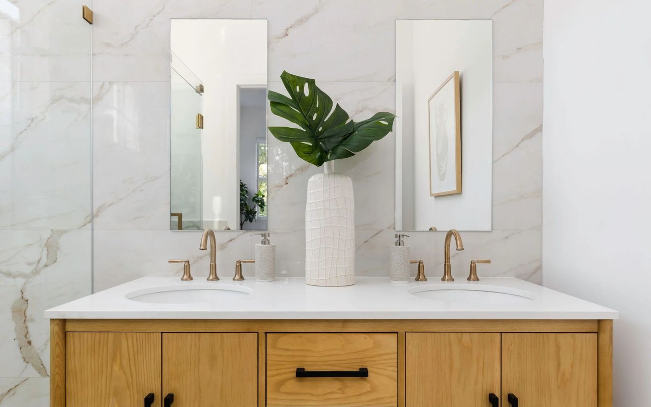 7 Little Ways You Can Upgrade Your Bathroom (Without Draining Your Savings)