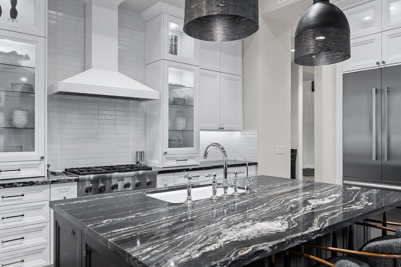 8832 E WETHERSFIELD Road