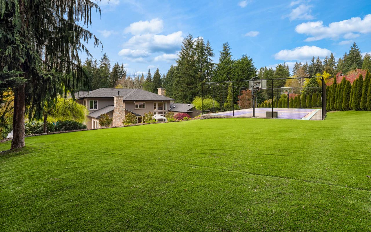 Private, Tranquil Resort-Style Living in Redmond’s Starwood Neighborhood