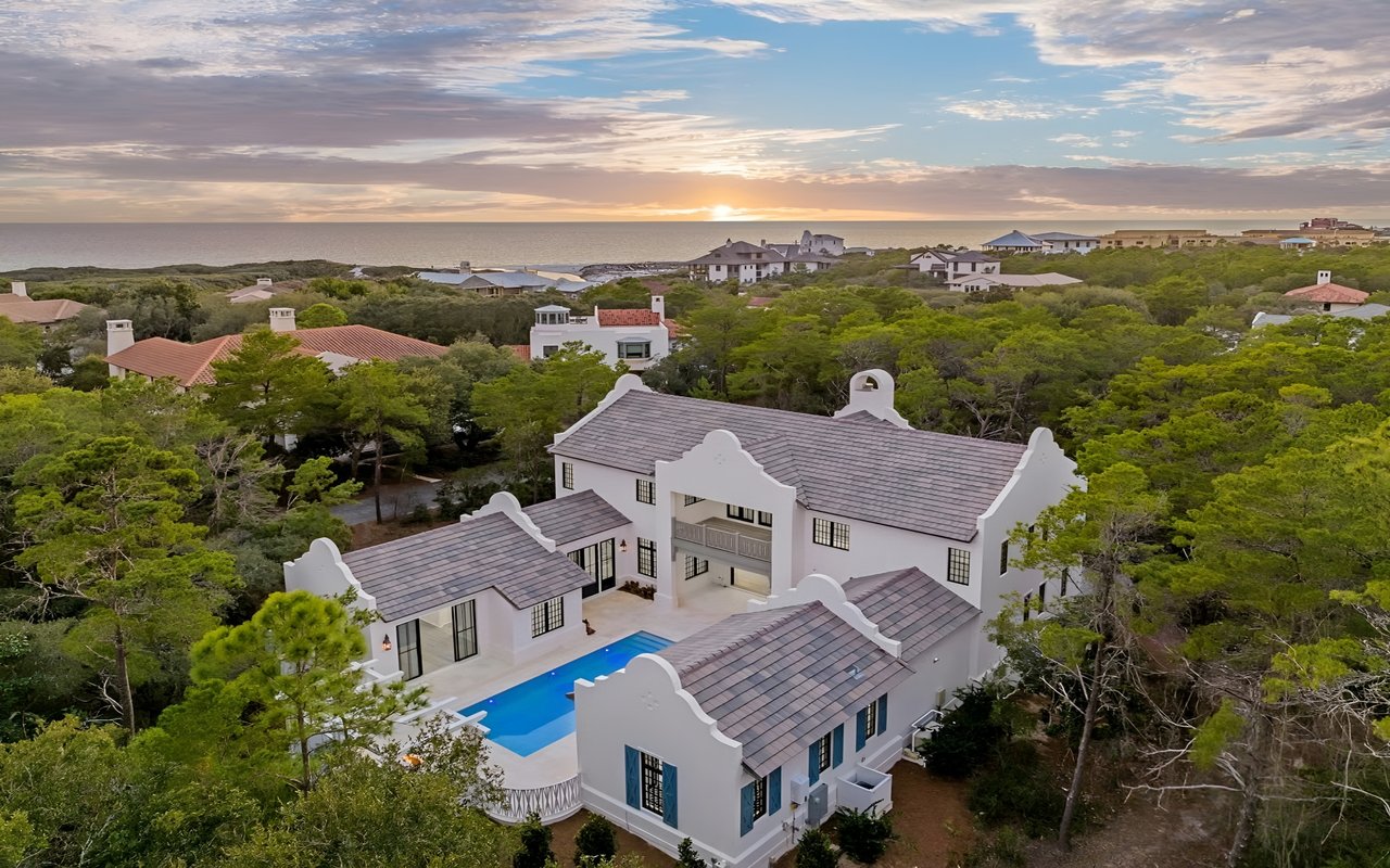 Stunning New Heritage-Style Home With Exceptional Finishes Near Little Redfish Lake