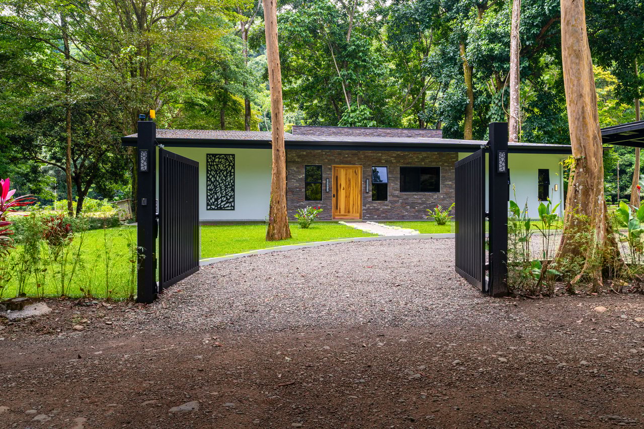 Tres Rios Waterfall House – Nature, Comfort & Elegance Combined, Brand New Construction with Warranty!