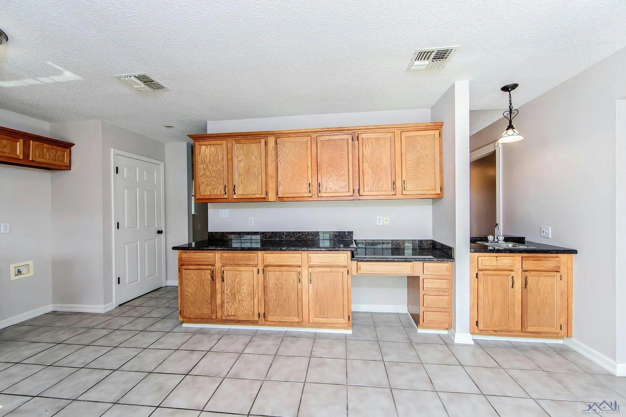 133 Tigerlily Dr
