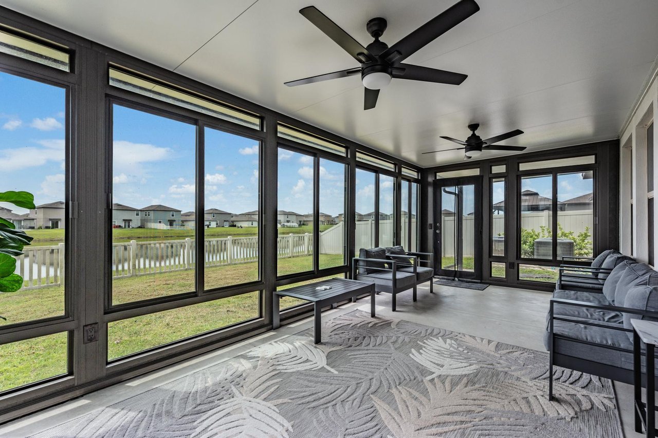 Solar-Powered Dream Home in Epperson Lagoon – 6 Beds + Florida Room!