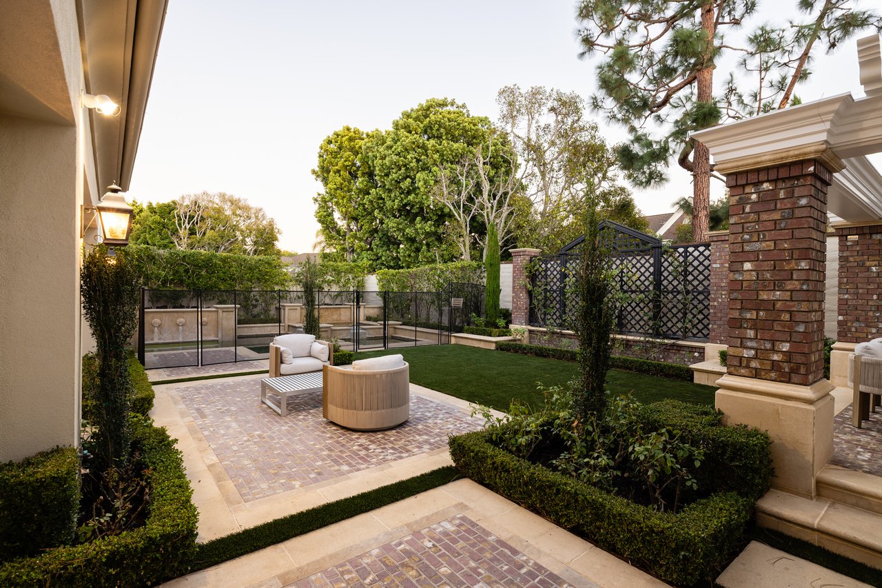 8 Gleneagles Drive