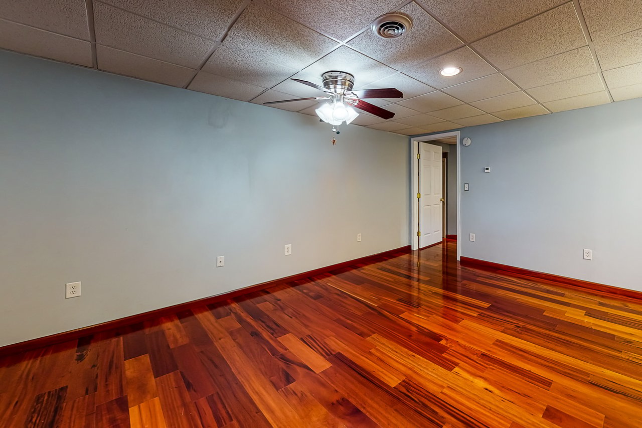 1771 Rhine Place
