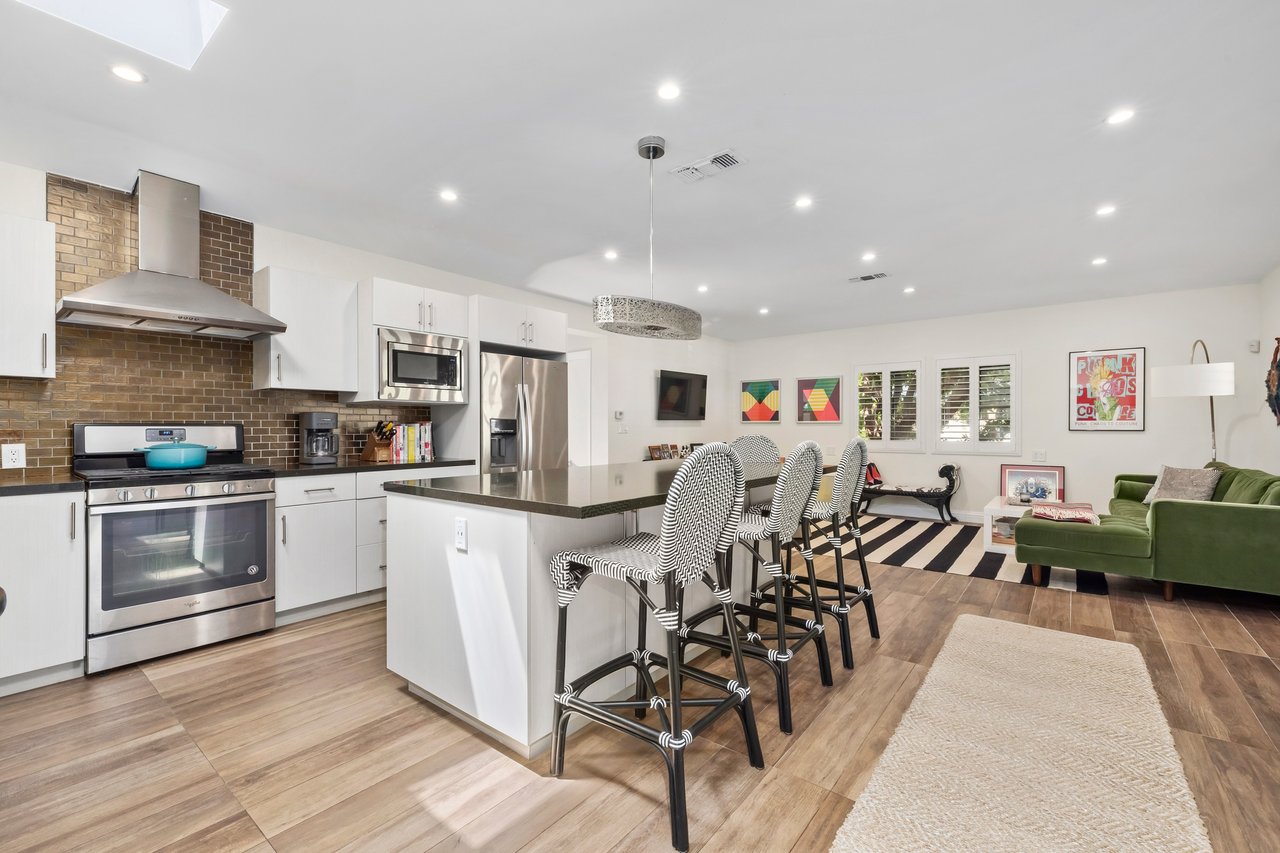 449 N. Bundy Drive