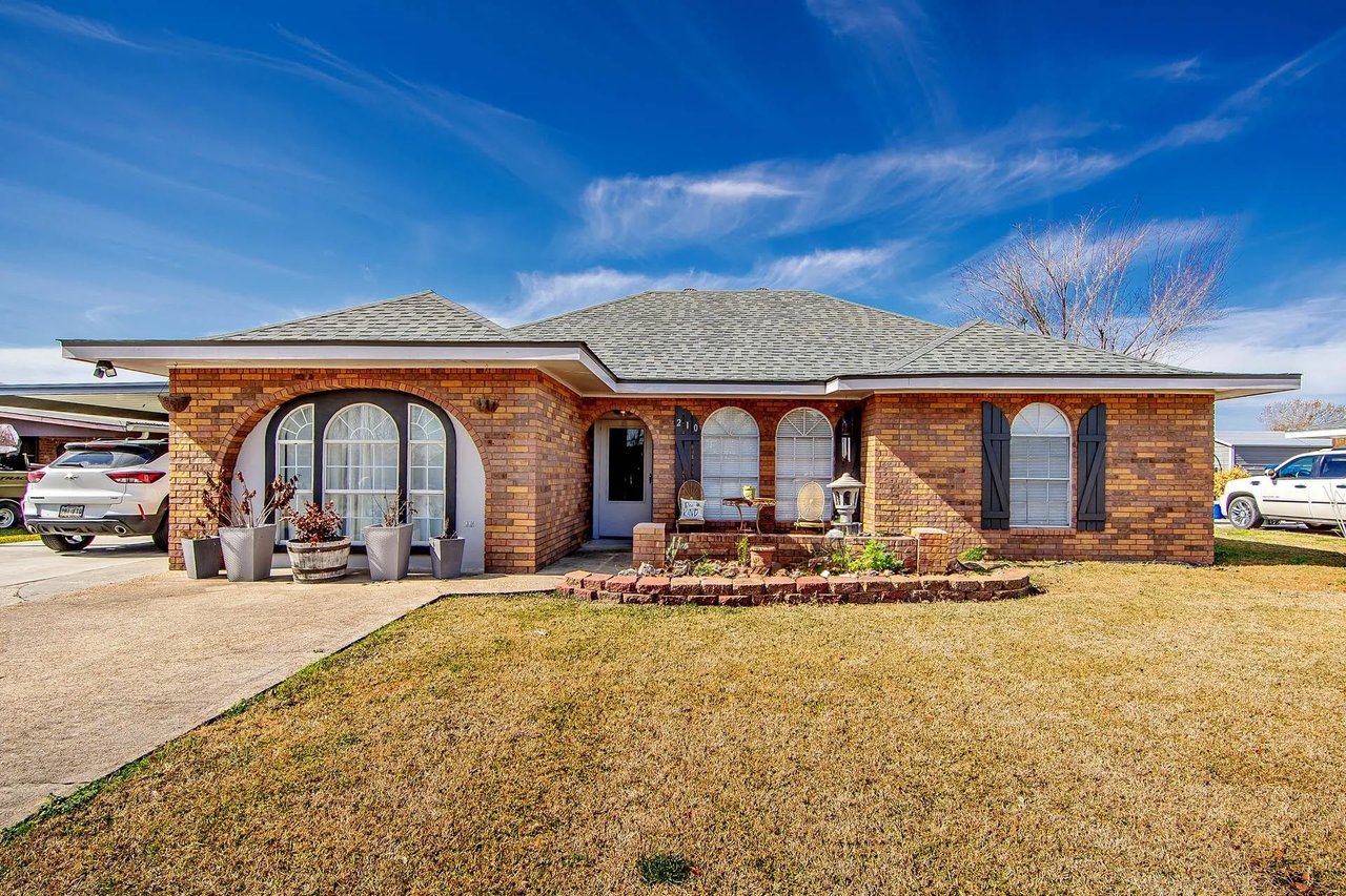210 SAINT AGNES DR