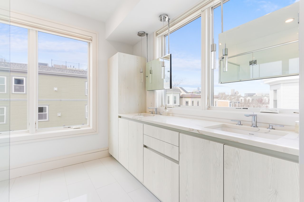 502 E 3rd St # 1, Boston - Luxury Townhome